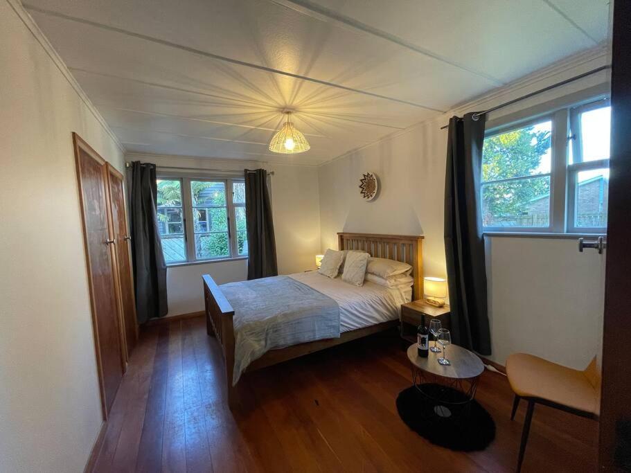 Villa Watts, A Cosy Escape à Hamilton Extérieur photo