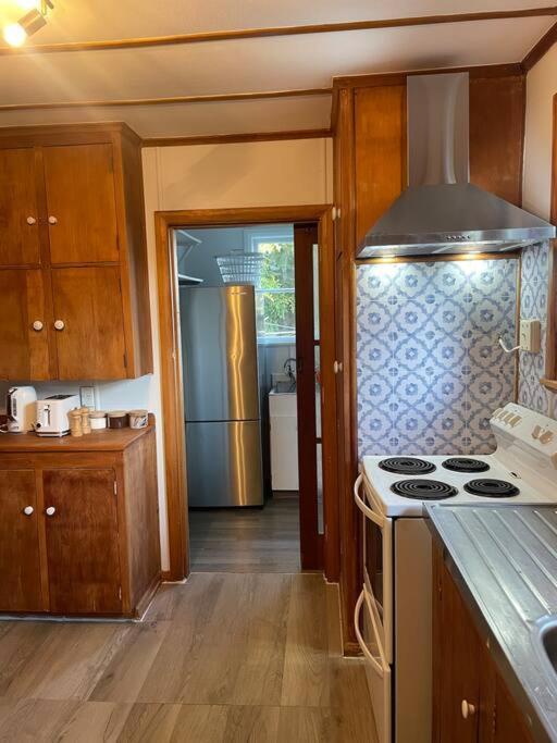 Villa Watts, A Cosy Escape à Hamilton Extérieur photo